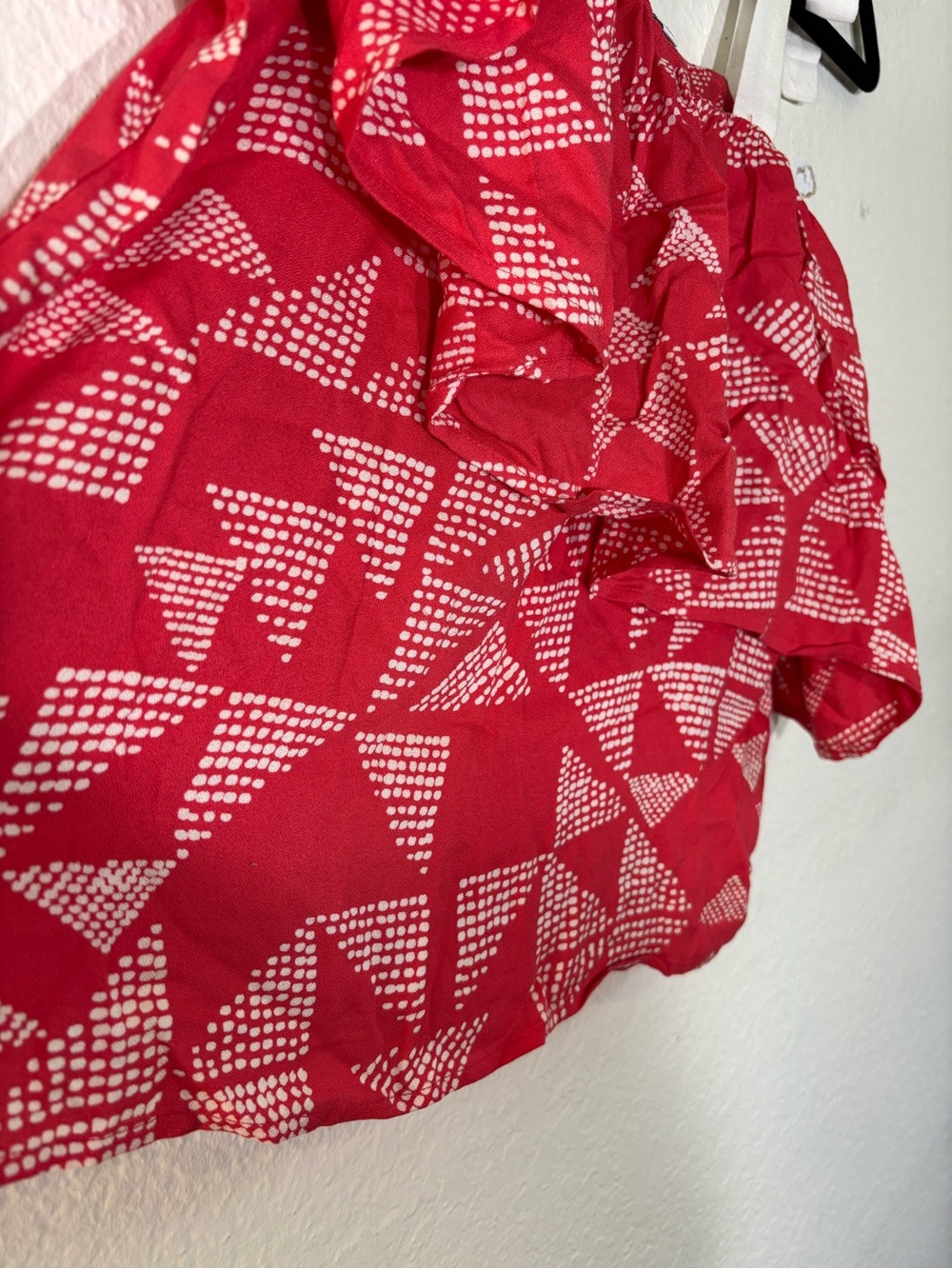 NWT Splendid Red Coral White Geometric One Shoulder Ruffle Top XS Extra Small - Picture 8 of 13